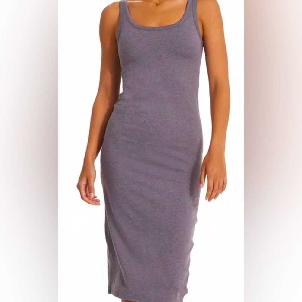 Vuori Women's Halo Essential Dream Knit Midi Dress Scoop Neck Shelf Bra NWOT Med